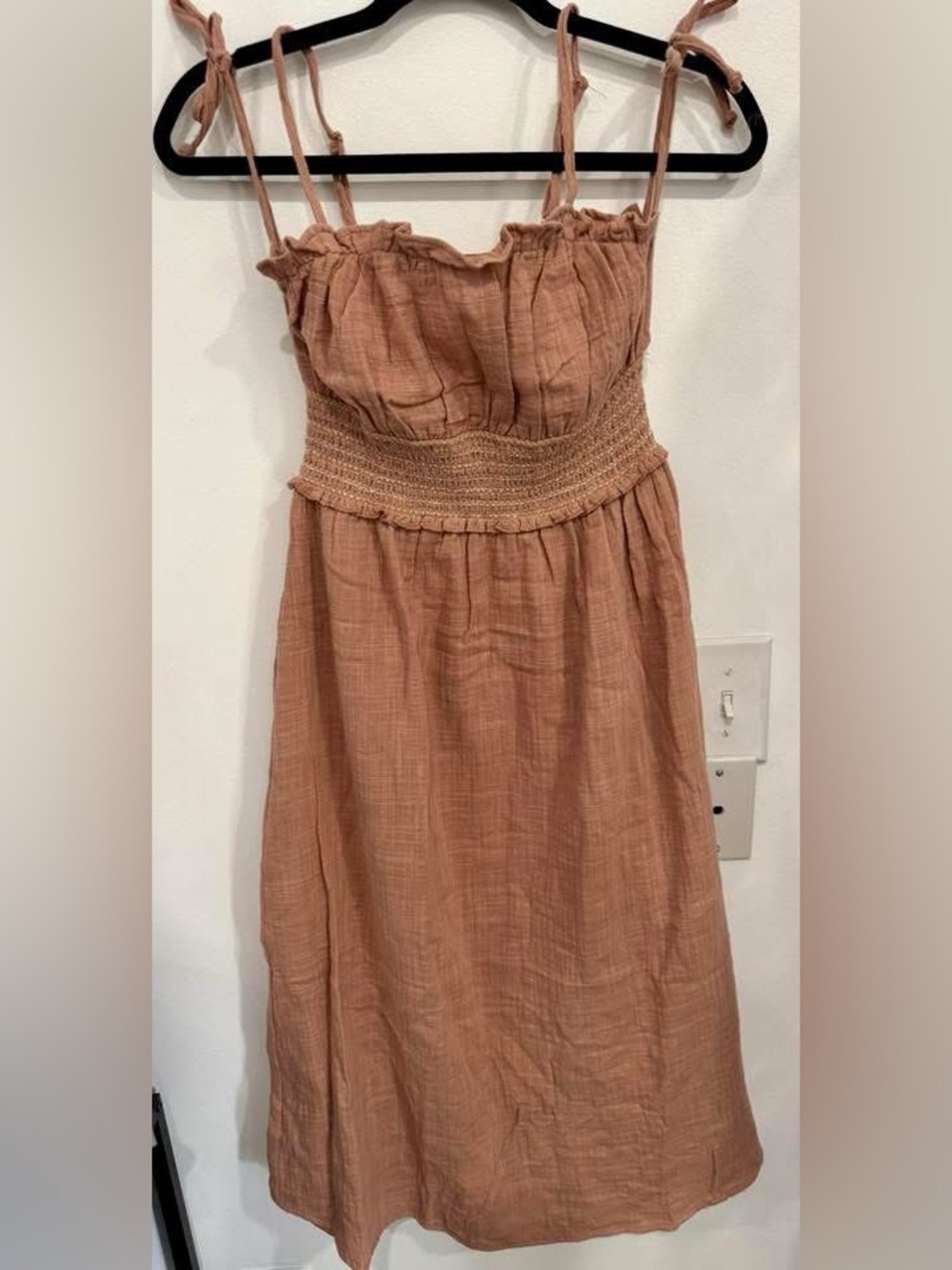 Hem & Thread Sleeveless Smocked Midi Dress - Rusty Peach